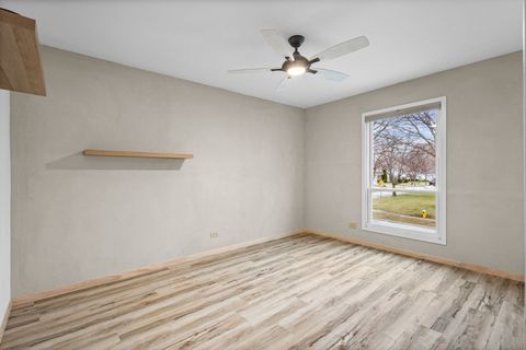 Tiny photo for 222 Abilene Lane, Vernon Hills, IL 60061 (MLS # 12568781)