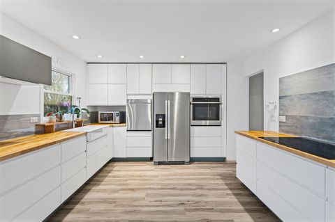 Tiny photo for 222 Abilene Lane, Vernon Hills, IL 60061 (MLS # 12568781)