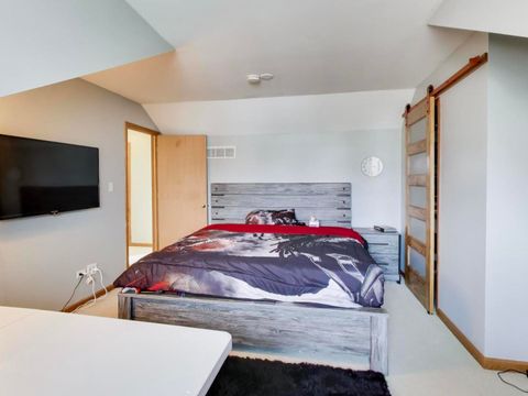 Tiny photo for 313 Fox Bend Circle, Bolingbrook, IL 60440 (MLS # 12572793)