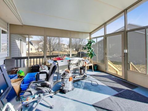 Tiny photo for 313 Fox Bend Circle, Bolingbrook, IL 60440 (MLS # 12572793)