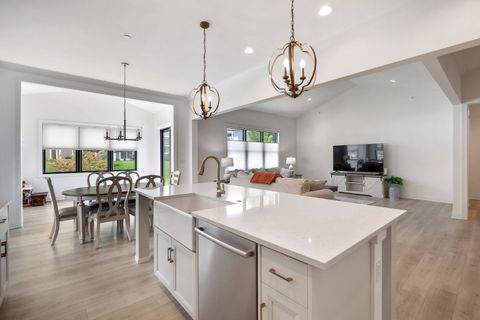 Tiny photo for 906 Cartwright Lane, Schaumburg, IL 60193 (MLS # 12647151)