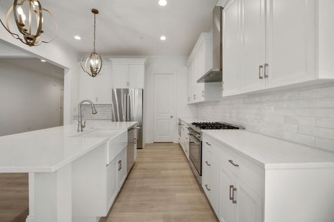 Tiny photo for 906 Cartwright Lane, Schaumburg, IL 60193 (MLS # 12647151)