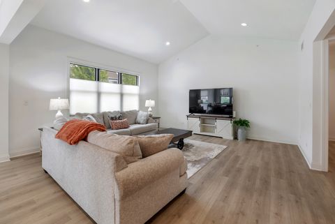 Tiny photo for 906 Cartwright Lane, Schaumburg, IL 60193 (MLS # 12647151)