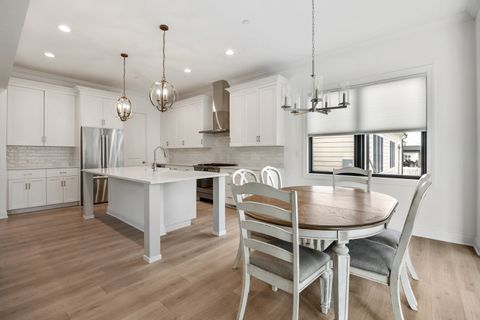 Tiny photo for 906 Cartwright Lane, Schaumburg, IL 60193 (MLS # 12647151)