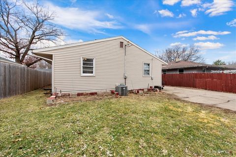 Tiny photo for 2111 23rd Street, Rockford, IL 61108 (MLS # 12577151)