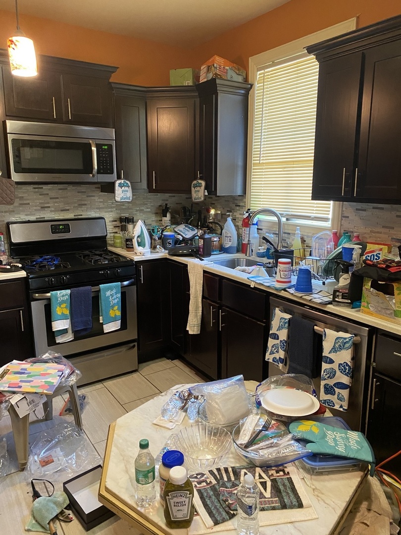 8611 S Aberdeen Street