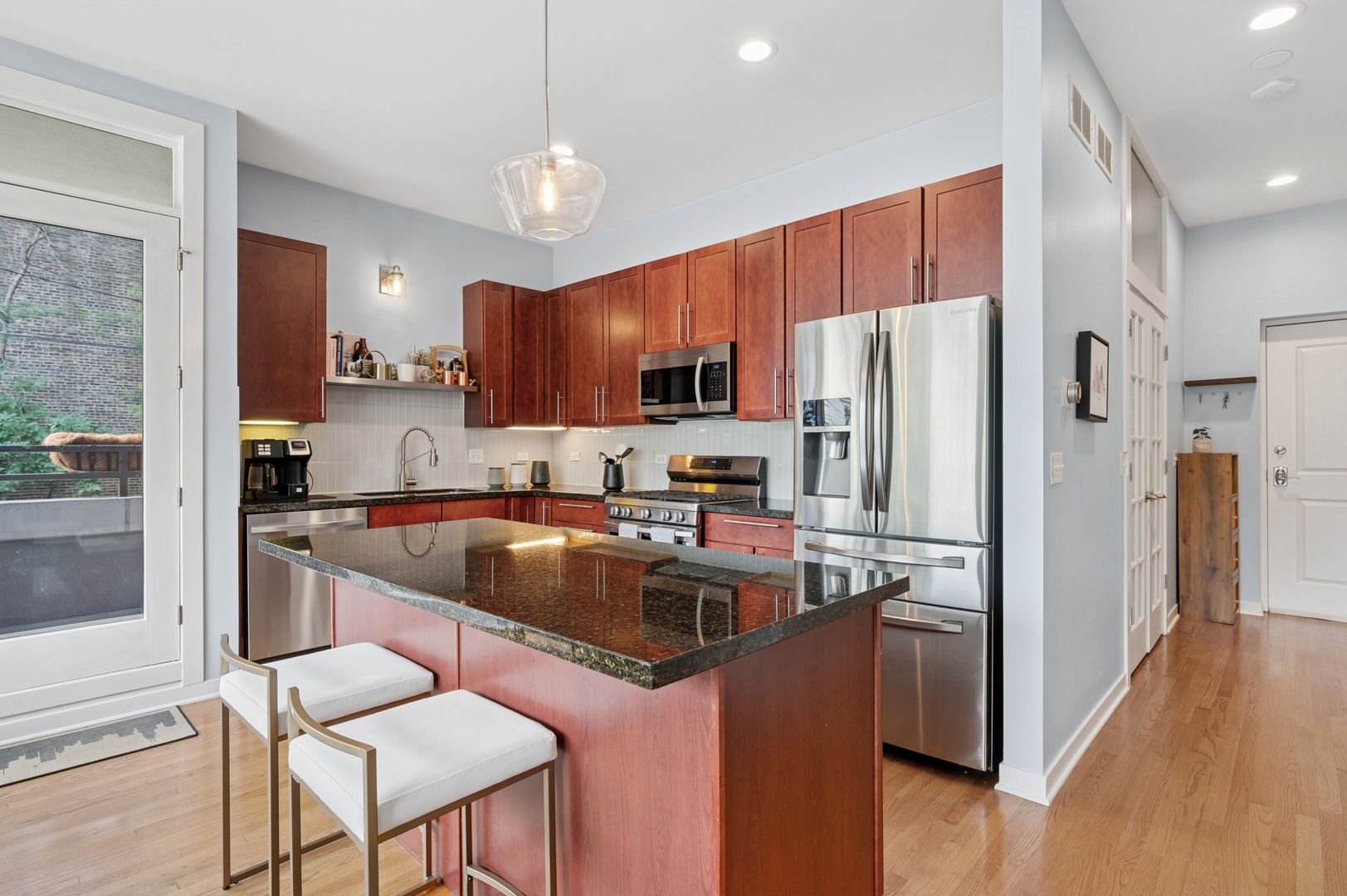2065 N KEDZIE Avenue 112