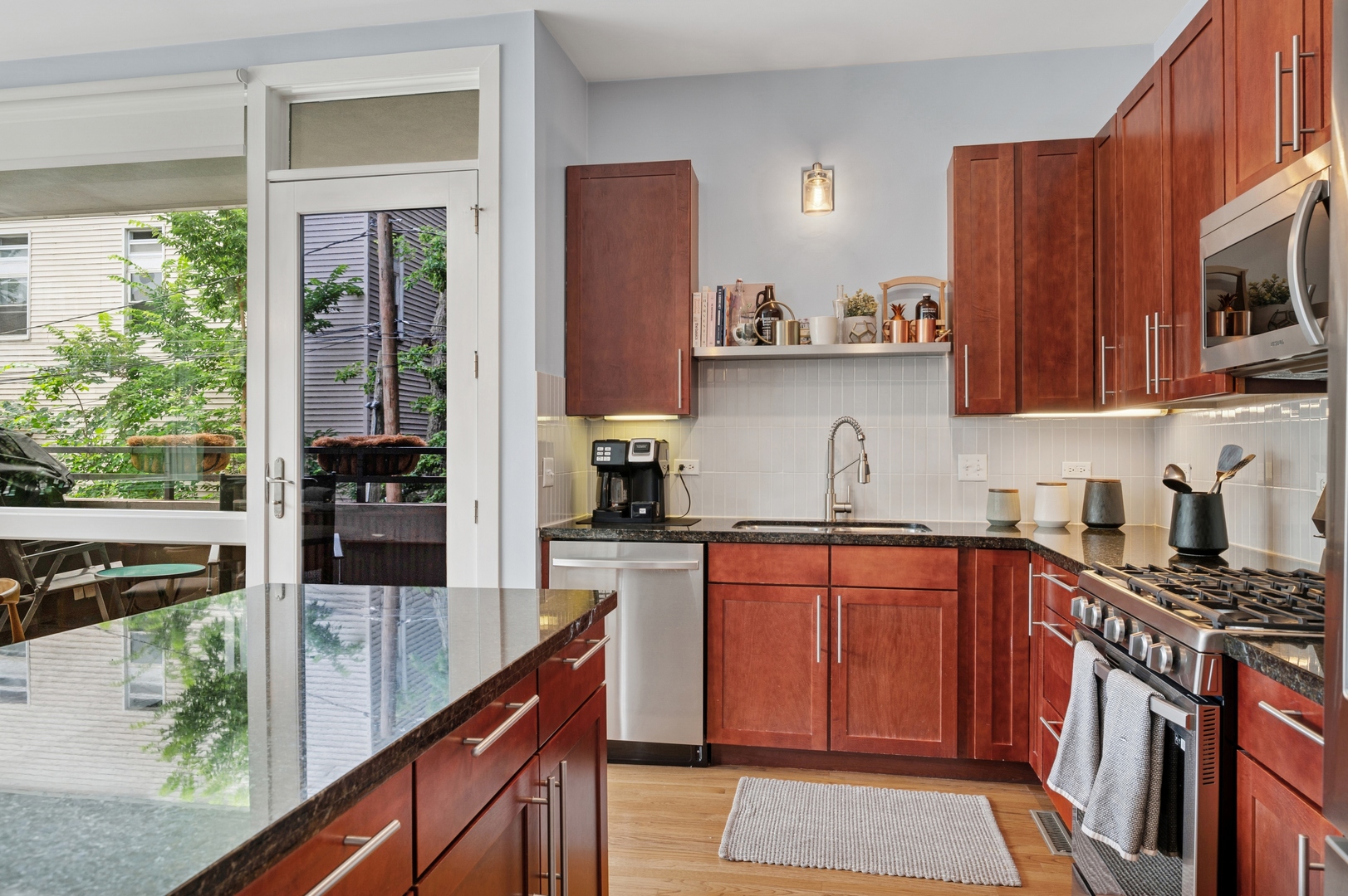 2065 N KEDZIE Avenue 112
