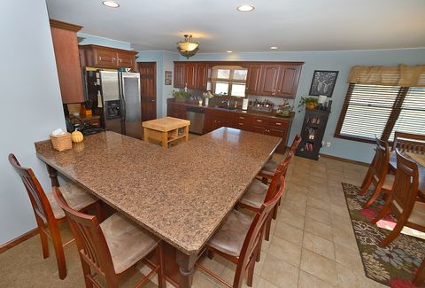 Tiny photo for 1235 Edna Circle, Ottawa, IL 61350 (MLS # 12507060)