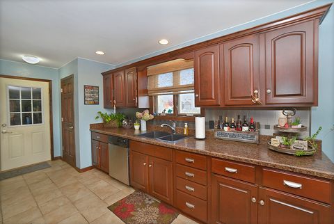 Tiny photo for 1235 Edna Circle, Ottawa, IL 61350 (MLS # 12507060)