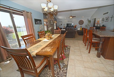 Tiny photo for 1235 Edna Circle, Ottawa, IL 61350 (MLS # 12507060)