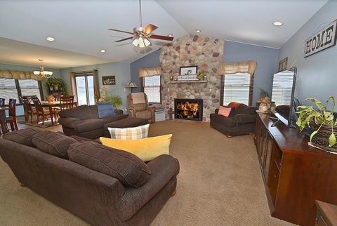 Tiny photo for 1235 Edna Circle, Ottawa, IL 61350 (MLS # 12507060)