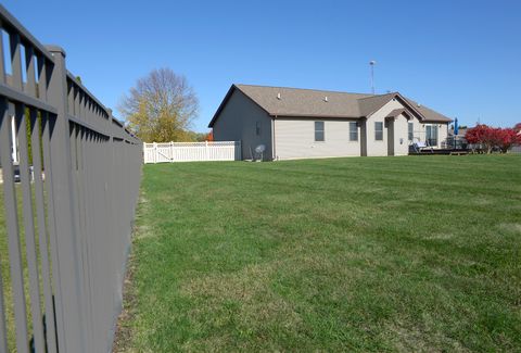 Tiny photo for 1235 Edna Circle, Ottawa, IL 61350 (MLS # 12507060)