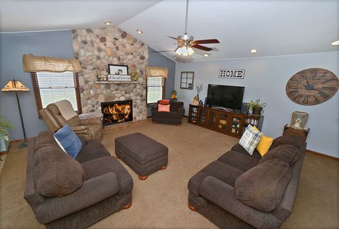 Tiny photo for 1235 Edna Circle, Ottawa, IL 61350 (MLS # 12507060)