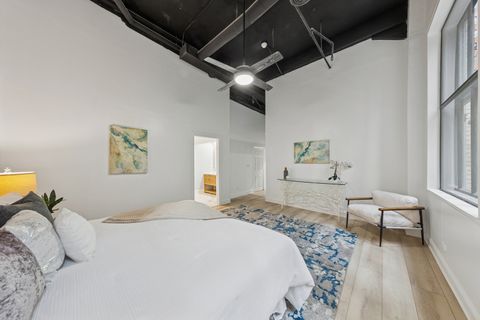 Tiny photo for 120 S State Street #4, Chicago, IL 60603 (MLS # 12496429)