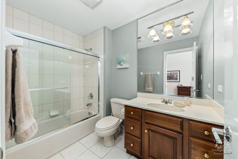 Tiny photo for 940 Burnham Court, Aurora, IL 60502 (MLS # 12181169)