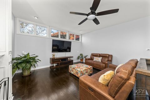 Tiny photo for 940 Burnham Court, Aurora, IL 60502 (MLS # 12181169)