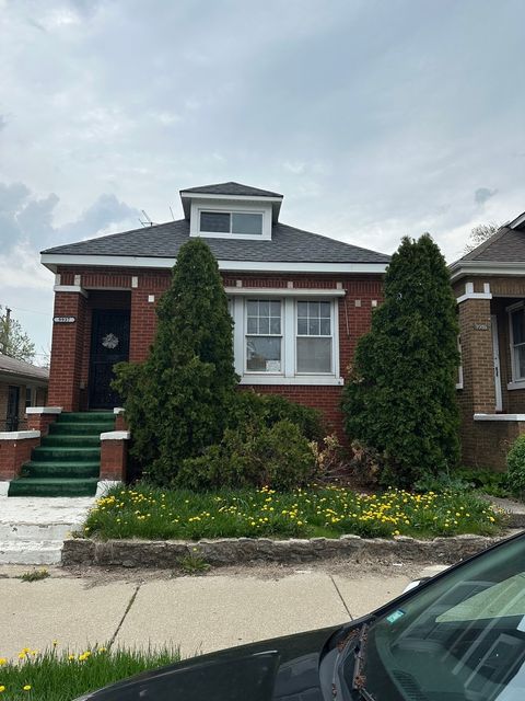 Photo of 9937 S Carpenter Street, Chicago, IL 60643 (MLS # 12370337)