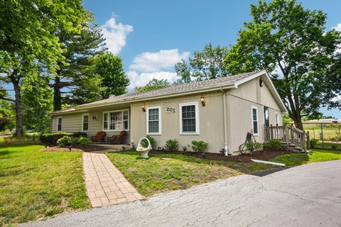 Tiny photo for 201 Laura Avenue, Shorewood, IL 60404 (MLS # 12701955)