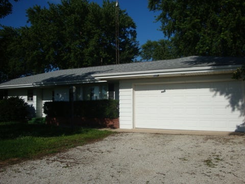 Tiny photo for 498 Park Street, Cissna Park, IL 60924 (MLS # 12691996)