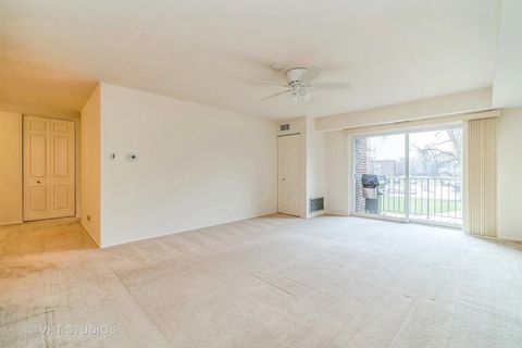 Tiny photo for 1450 Sandpebble Drive #227, Wheeling, IL 60090 (MLS # 12406789)
