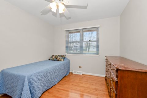 Tiny photo for 9137 S 88th Avenue S, Hickory Hills, IL 60457 (MLS # 12541670)