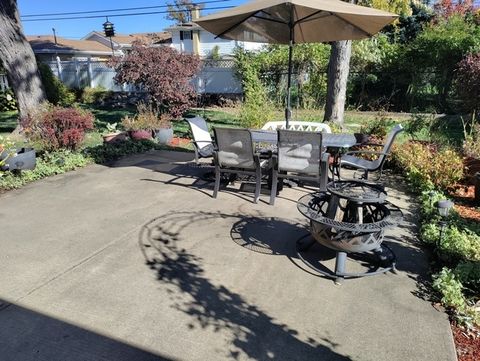 Tiny photo for 9137 S 88th Avenue S, Hickory Hills, IL 60457 (MLS # 12541670)