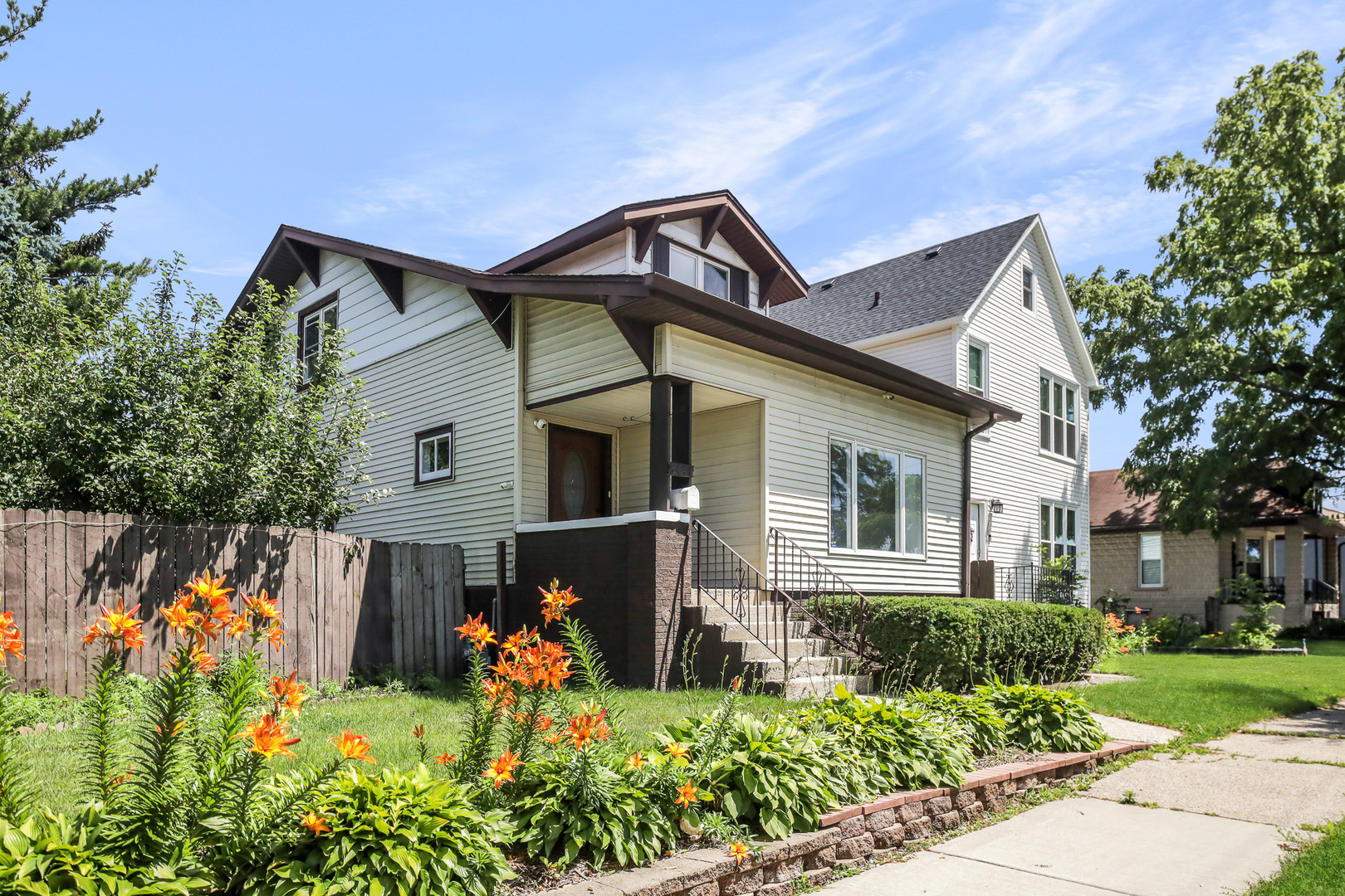 Photo 1 of 62 — 5441 S 74th Avenue, Summit, IL 60501