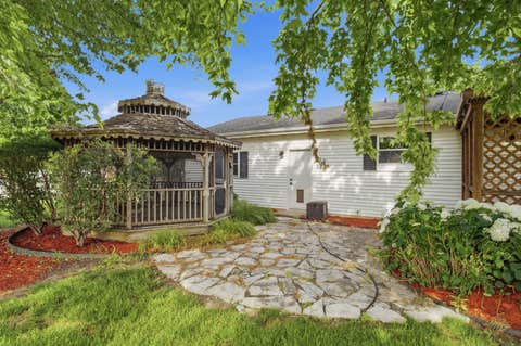 Tiny photo for 909 Knollside Road, New Lenox, IL 60451 (MLS # 12727187)