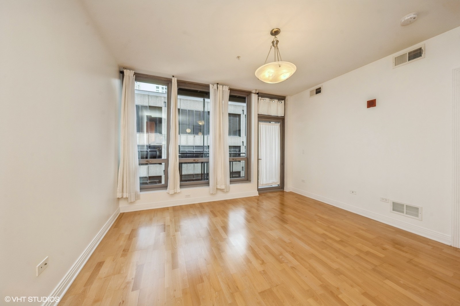 565 W Quincy Street 1105