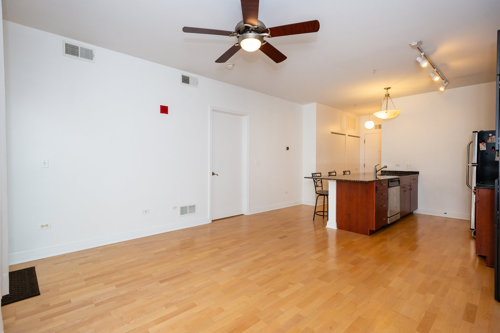 565 W Quincy Street 1105