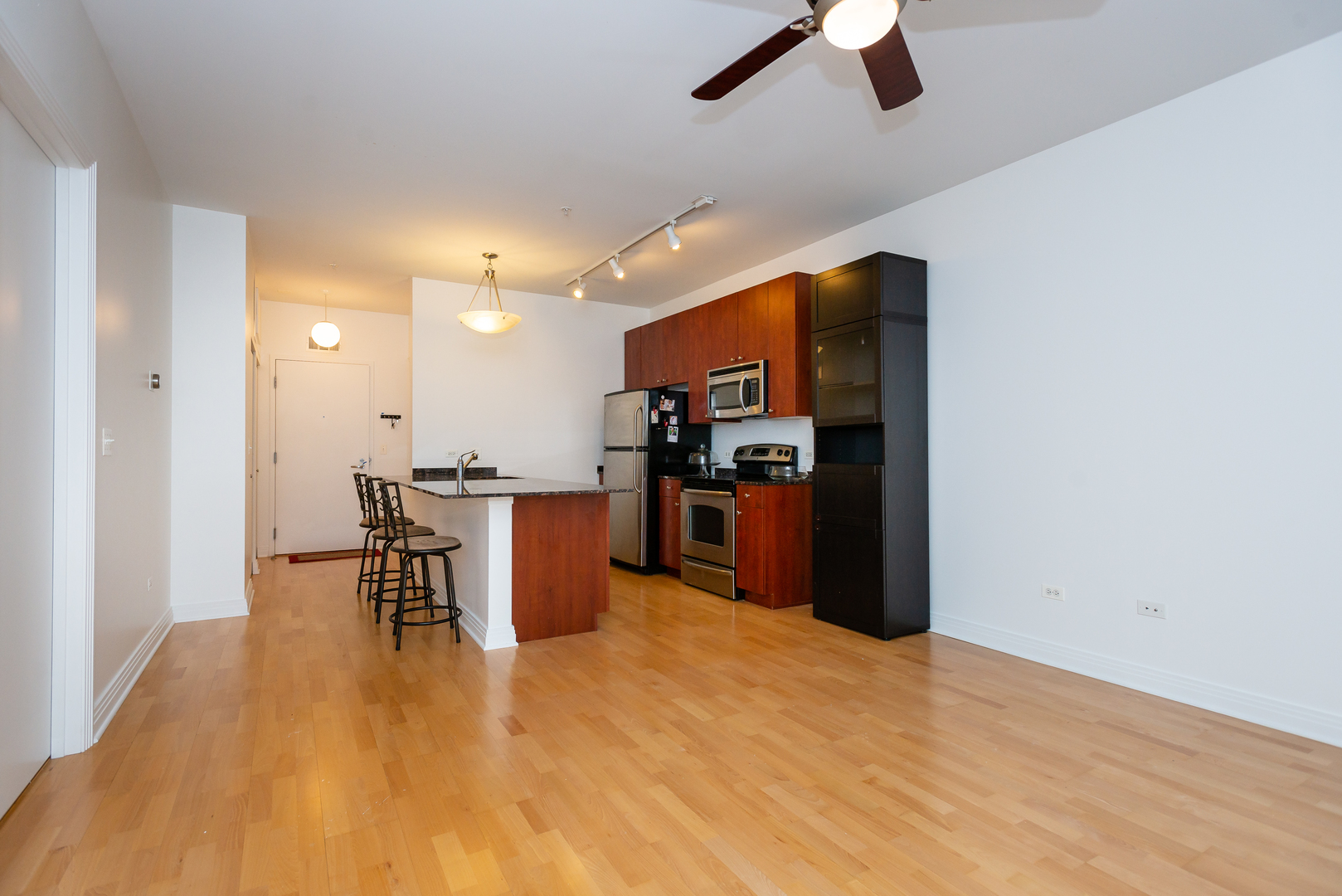 565 W Quincy Street 1105