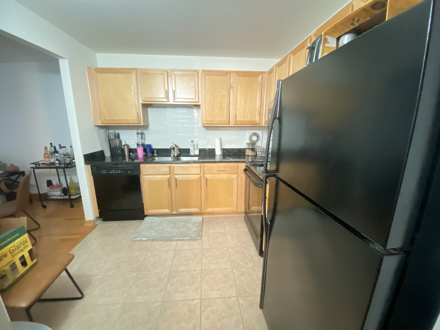 1250 N LaSalle Street 611