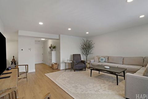 Tiny photo for 1200 W Northwest Highway #305, Mount Prospect, IL 60056 (MLS # 12529697)