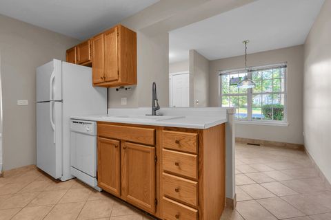 Tiny photo for 330 Ashford Circle #4, Bartlett, IL 60103 (MLS # 12486522)