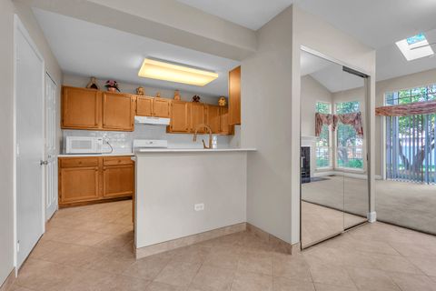 Tiny photo for 330 Ashford Circle #4, Bartlett, IL 60103 (MLS # 12486522)