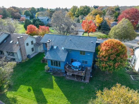 Photo of 973 Duvall Drive, Woodstock, IL 60098 (MLS # 12510517)