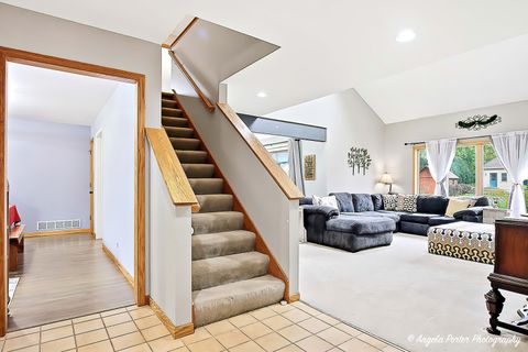 Tiny photo for 973 Duvall Drive, Woodstock, IL 60098 (MLS # 12510517)