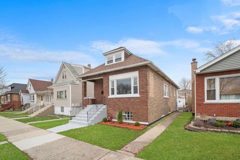 Tiny photo for 5237 S Long Avenue, Chicago, IL 60638 (MLS # 12602772)