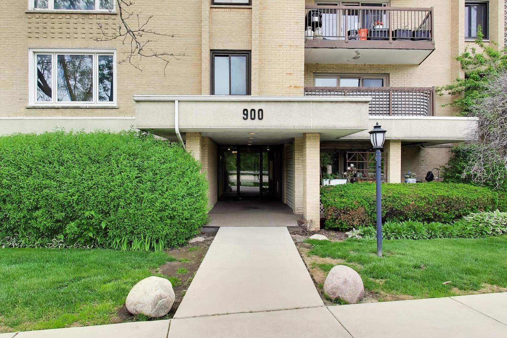 900 S River Road 4B