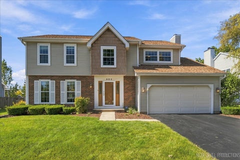 Photo of 923 Ridge Trail, Carol Stream, IL 60188 (MLS # 12756769)
