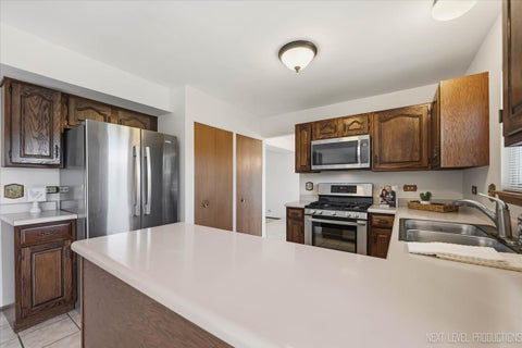 Tiny photo for 923 Ridge Trail, Carol Stream, IL 60188 (MLS # 12756769)