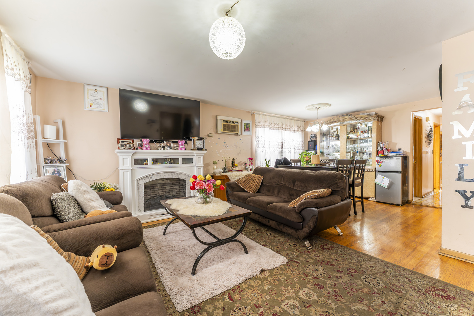 2826 N 72nd Court