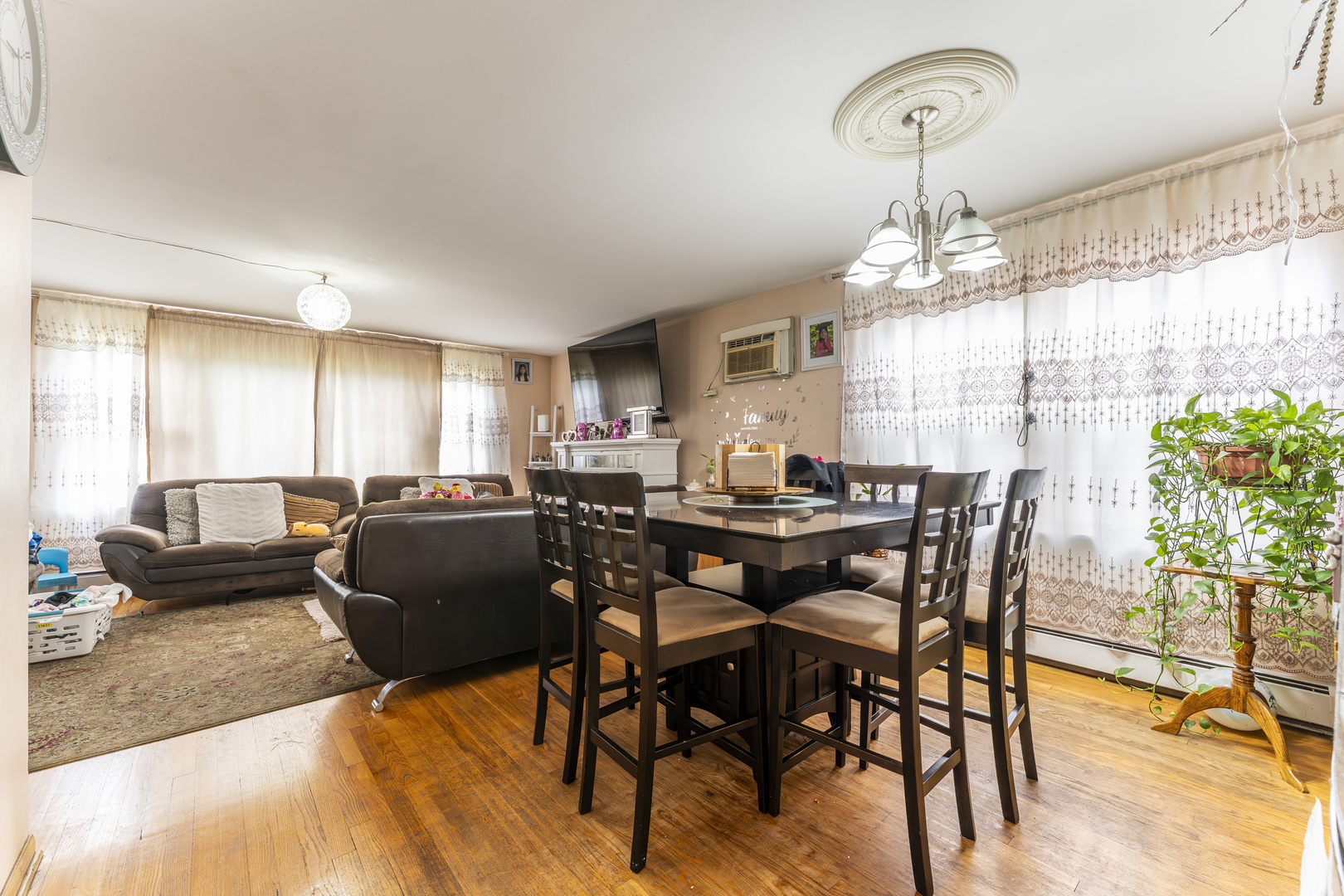 2826 N 72nd Court