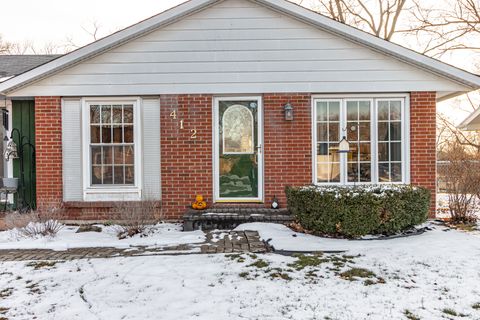 Tiny photo for 412 Northgate Road, Lindenhurst, IL 60046 (MLS # 12597393)