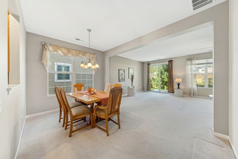 Tiny photo for 2864 Edgewater Drive, Elgin, IL 60124 (MLS # 12484931)