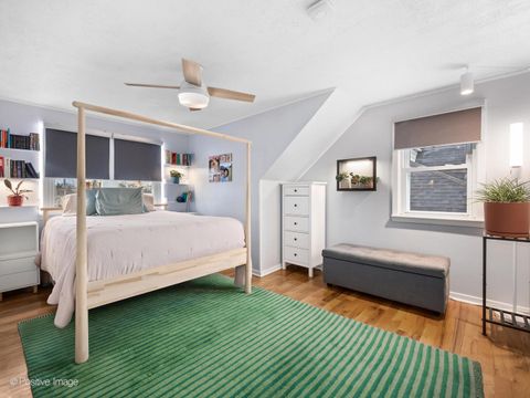 Tiny photo for 918 S Cambridge Avenue, Elmhurst, IL 60126 (MLS # 12572942)