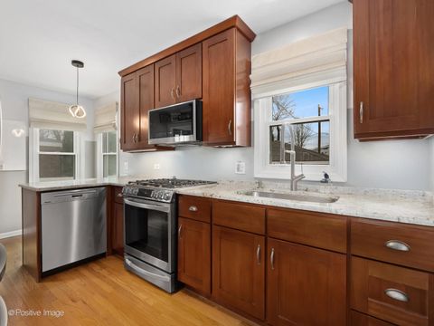 Tiny photo for 918 S Cambridge Avenue, Elmhurst, IL 60126 (MLS # 12572942)