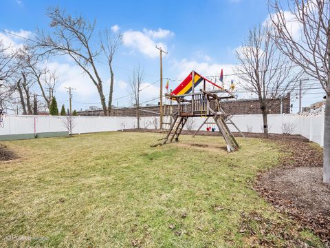 Tiny photo for 918 S Cambridge Avenue, Elmhurst, IL 60126 (MLS # 12572942)