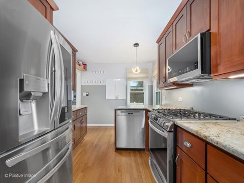 Tiny photo for 918 S Cambridge Avenue, Elmhurst, IL 60126 (MLS # 12572942)